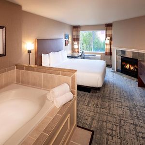 King Room Spa Bath